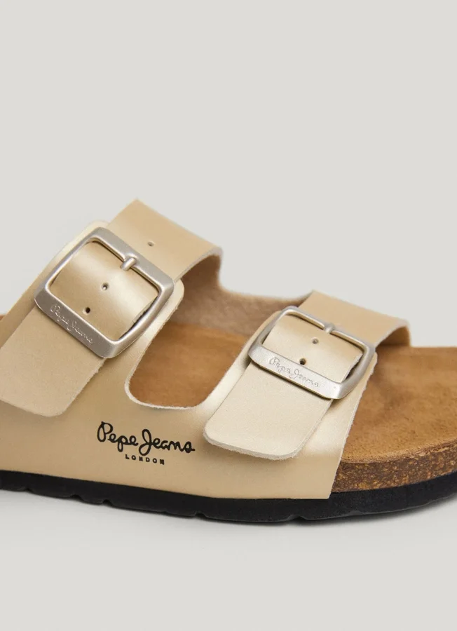 Sandalen mit doppelter Schnalle Sandalen mit doppelter Schnalle