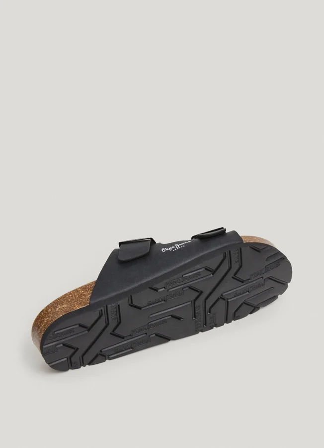 Sandalen mit doppelter Schnalle Sandalen mit doppelter Schnalle