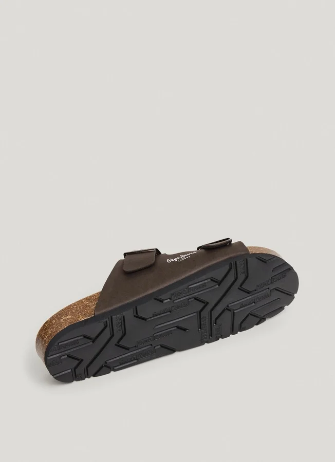 Sandalen mit doppelter Schnalle Sandalen mit doppelter Schnalle
