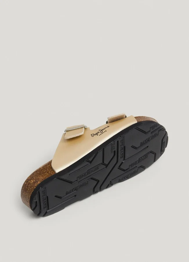 Sandalen mit doppelter Schnalle Sandalen mit doppelter Schnalle
