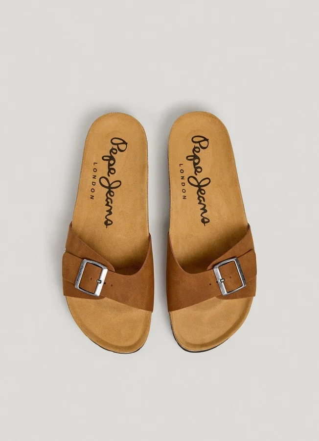 Sandalen mit Schnalle Sandalen mit Schnalle