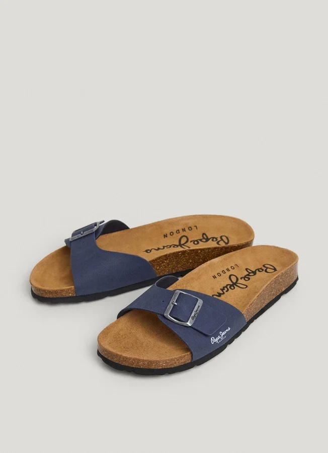 Sandalen mit Schnalle Sandalen mit Schnalle