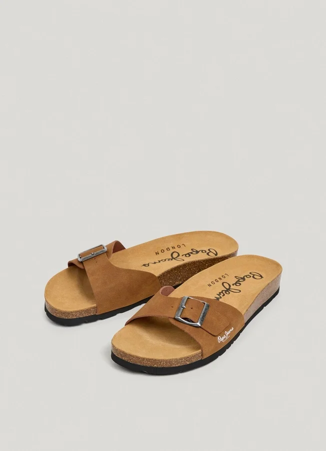 Sandalen mit Schnalle Sandalen mit Schnalle