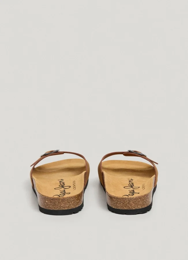 Sandalen mit Schnalle Sandalen mit Schnalle