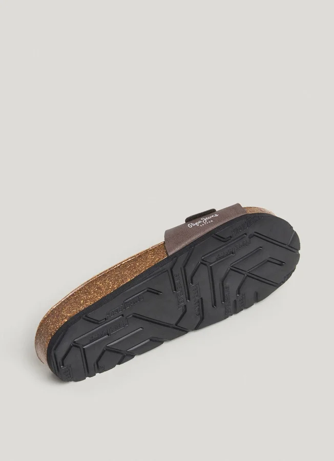 Sandalen mit Schnalle Sandalen mit Schnalle
