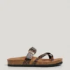 Sandalen mit Tierprint und Schnalle
