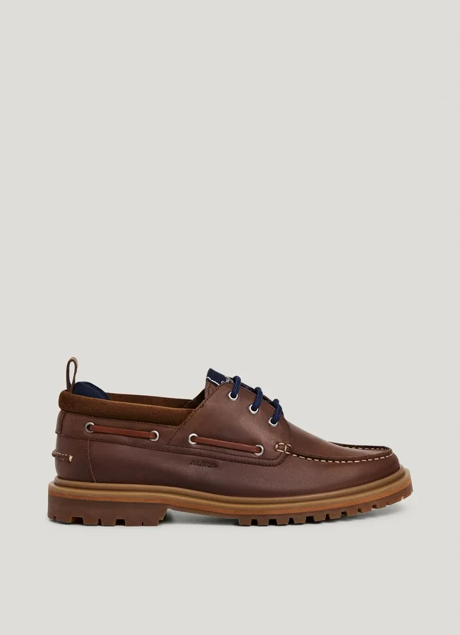 Segelschuhe aus Leder Segelschuhe aus Leder