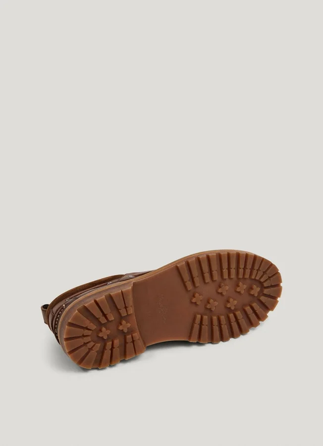 Segelschuhe aus Leder Segelschuhe aus Leder