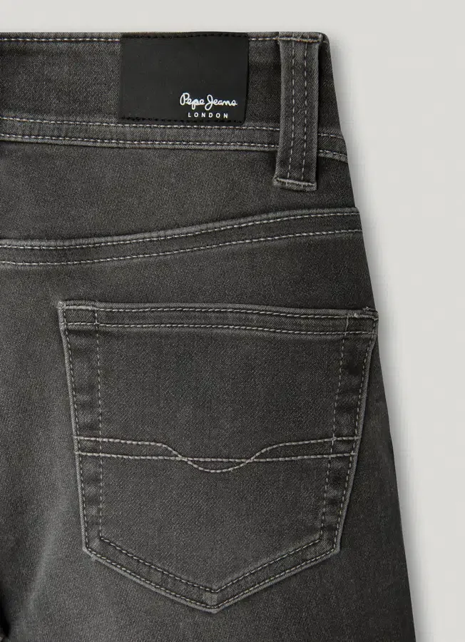 Slim-Fit-Denim-Bermudashorts Slim-Fit-Denim-Bermudashorts