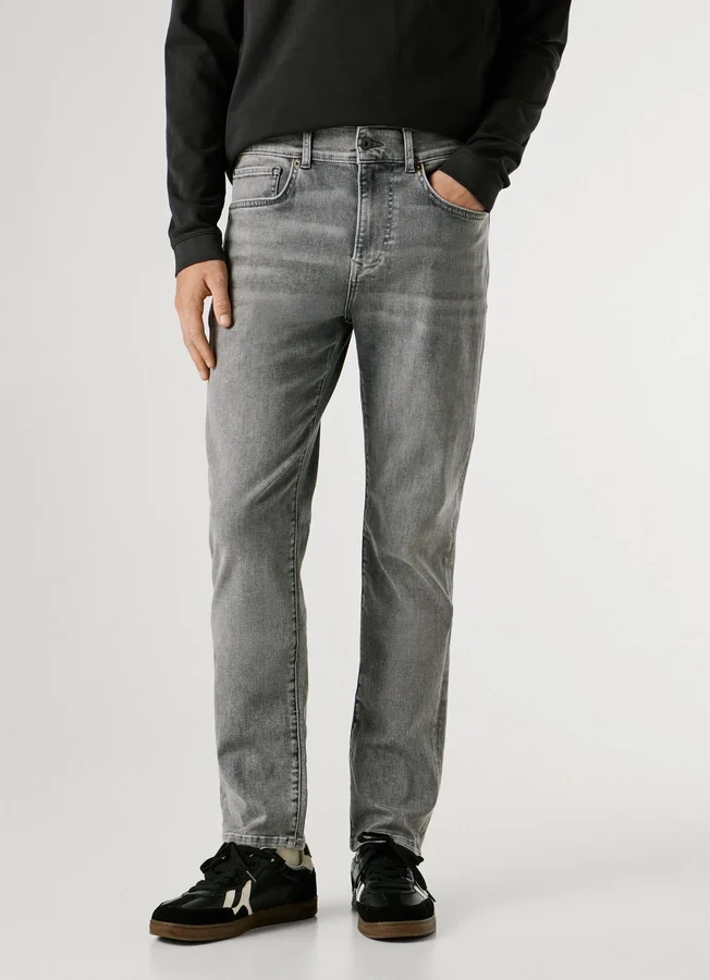 Slim-Fit-Jeans mit mittlerer Leibhöhe – Hatch Slim-Fit-Jeans mit mittlerer Leibhöhe – Hatch