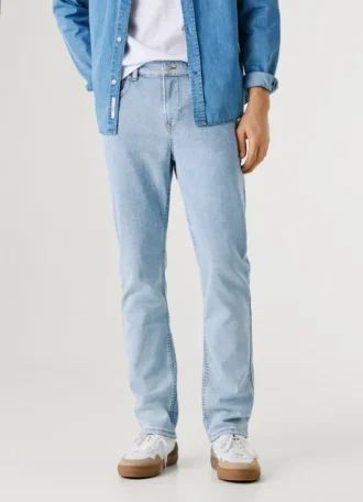 slim fit jeans mit mittlerer leibhhe hatch 2 7 330x456 - Slim-Fit-Jeans mit mittlerer Leibh&ouml;he &ndash; Hatch