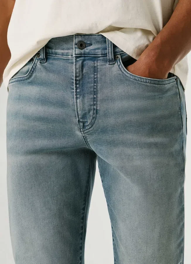 Slim-Fit-Jeans mit mittlerer Leibhöhe – Hatch Slim-Fit-Jeans mit mittlerer Leibhöhe – Hatch