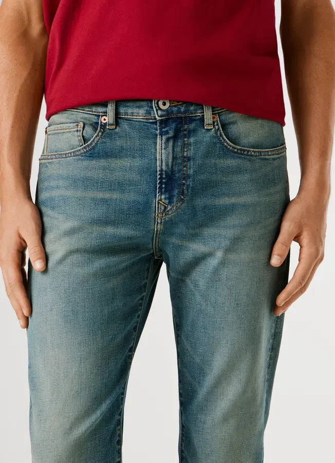 Slim-Fit-Jeans mit mittlerer Leibhöhe – Hatch Slim-Fit-Jeans mit mittlerer Leibhöhe – Hatch