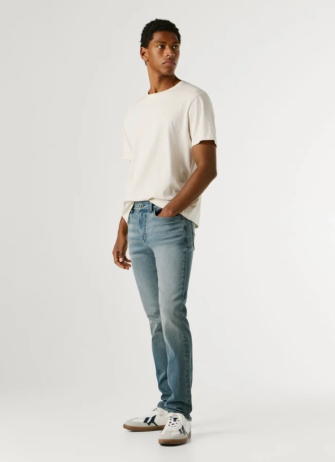 Slim-Fit-Jeans mit mittlerer Leibhöhe – Hatch Slim-Fit-Jeans mit mittlerer Leibhöhe – Hatch