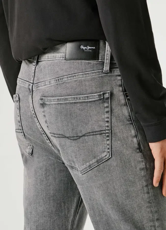 Slim-Fit-Jeans mit mittlerer Leibhöhe – Hatch Slim-Fit-Jeans mit mittlerer Leibhöhe – Hatch