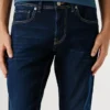 Slim-Fit-Jeans mit mittlerer Leibhöhe – Track Slim-Fit-Jeans mit mittlerer Leibhöhe – Track