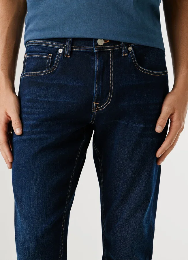 Slim-Fit-Jeans mit mittlerer Leibhöhe – Track Slim-Fit-Jeans mit mittlerer Leibhöhe – Track