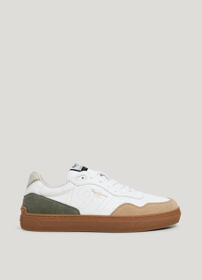 Sneaker aus Leder mit Details aus Wildleder Sneaker aus Leder mit Details aus Wildleder