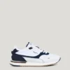 Sneaker aus Leder mit Details aus Wildleder Sneaker aus Leder mit Details aus Wildleder