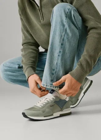 Sneaker aus Leder mit Details aus Wildleder