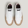 Sneaker aus Leder mit Details aus Wildleder Sneaker aus Leder mit Details aus Wildleder