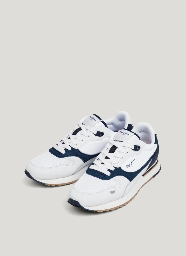 Sneaker aus Leder mit Details aus Wildleder Sneaker aus Leder mit Details aus Wildleder