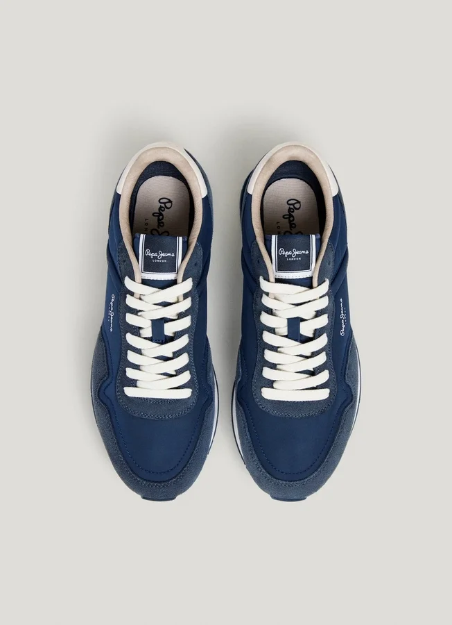 Sneaker aus Leder mit Details aus Wildleder Sneaker aus Leder mit Details aus Wildleder