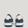 Sneaker aus Leder mit Details aus Wildleder Sneaker aus Leder mit Details aus Wildleder