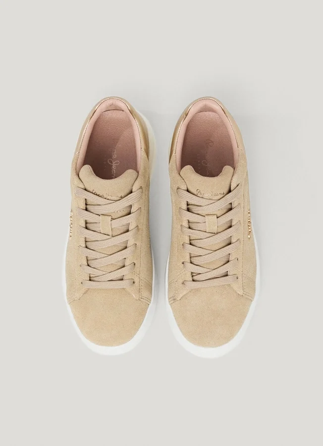 Sneaker mit Cupsole aus Wildleder Sneaker mit Cupsole aus Wildleder