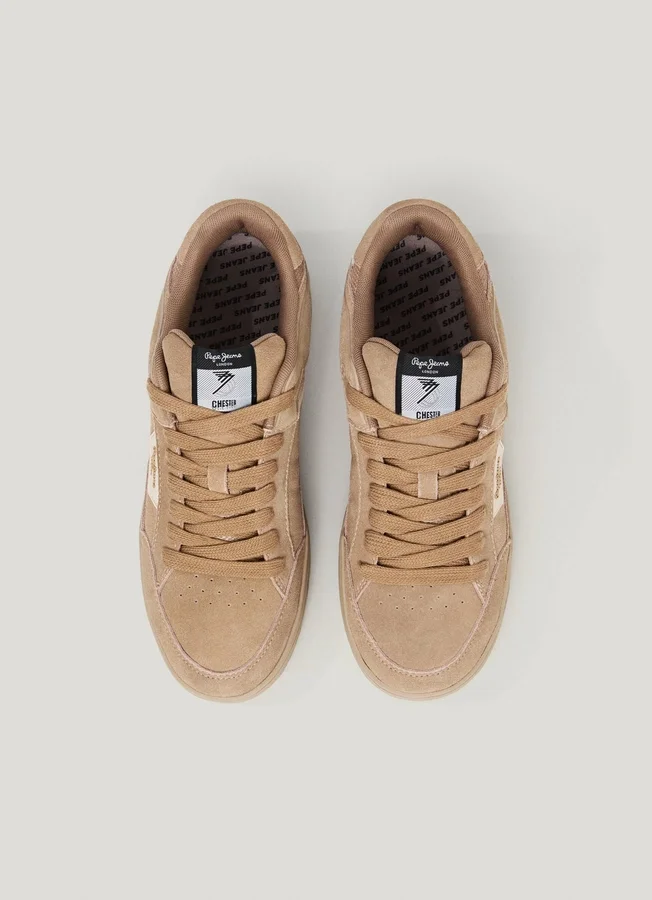 Sneaker mit Cupsole aus Wildleder Sneaker mit Cupsole aus Wildleder