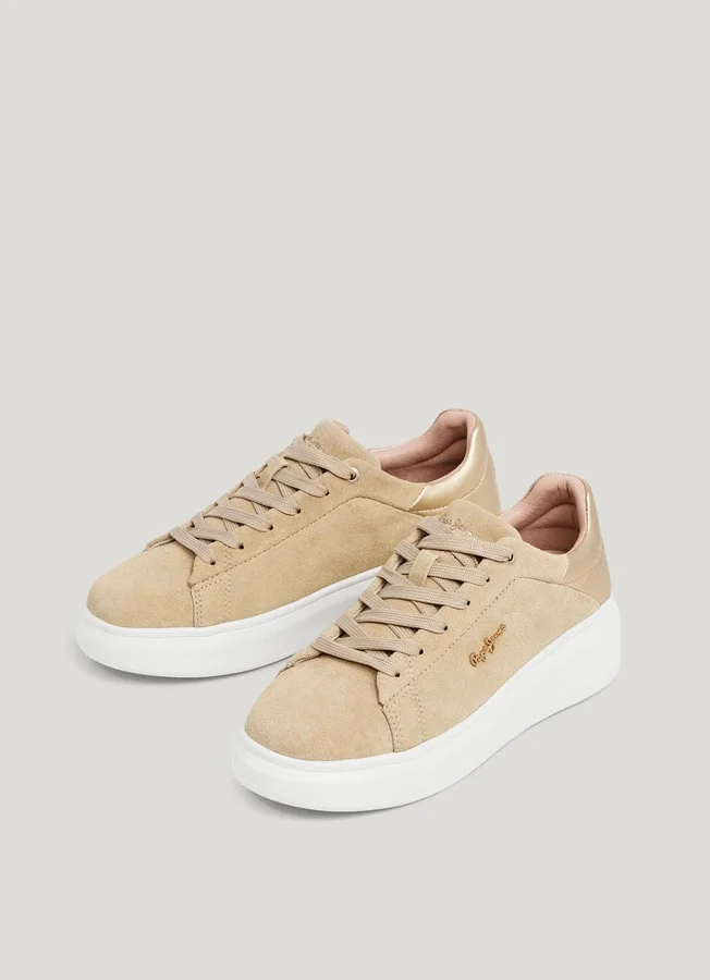 Sneaker mit Cupsole aus Wildleder Sneaker mit Cupsole aus Wildleder