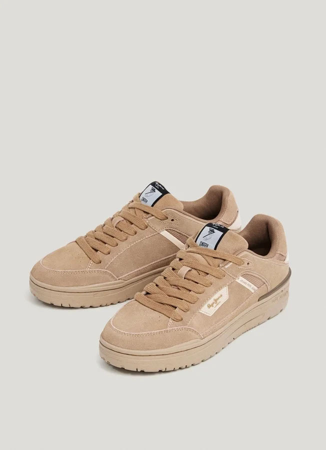 Sneaker mit Cupsole aus Wildleder Sneaker mit Cupsole aus Wildleder