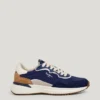 Sneaker mit Details aus Wildleder Sneaker mit Details aus Wildleder