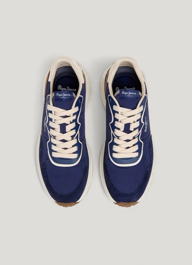 Sneaker mit Details aus Wildleder Sneaker mit Details aus Wildleder