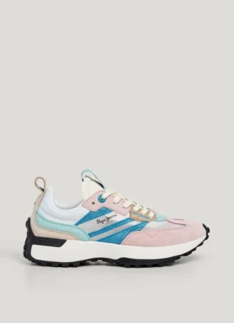 Sneaker mit transparenten Details