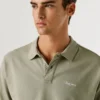 Stückgefärbtes Piqué-Poloshirt Stückgefärbtes Piqué-Poloshirt