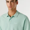 Stückgefärbtes Piqué-Poloshirt Stückgefärbtes Piqué-Poloshirt
