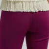 Stretchhose mit ausgestelltem Schnitt