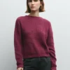 Strickpullover mit V-Ausschnitt Strickpullover mit V-Ausschnitt