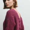 Strickpullover mit V-Ausschnitt Strickpullover mit V-Ausschnitt