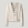 Strickpullover mit V-Ausschnitt Strickpullover mit V-Ausschnitt