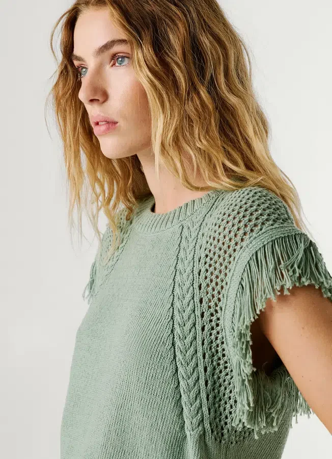 Strickweste mit Rundhalsausschnitt Strickweste mit Rundhalsausschnitt