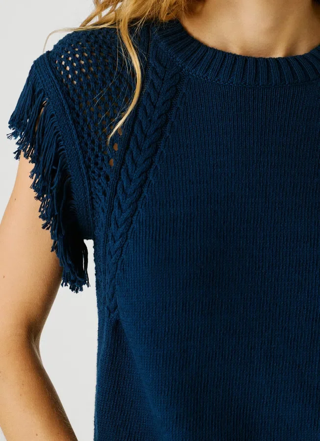 Strickweste mit Rundhalsausschnitt Strickweste mit Rundhalsausschnitt