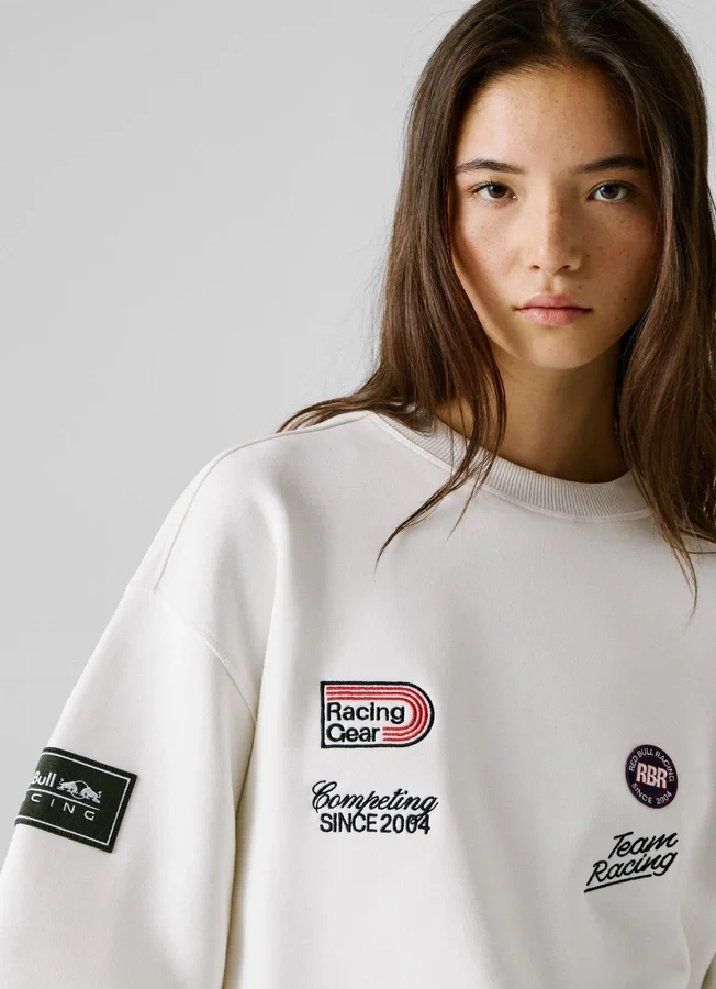 Sweatshirt mit Rundhalsausschnitt und lockerer Passform Sweatshirt mit Rundhalsausschnitt und lockerer Passform