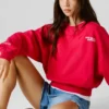 Sweatshirt mit Rundhalsausschnitt und normaler Passform Sweatshirt mit Rundhalsausschnitt und normaler Passform