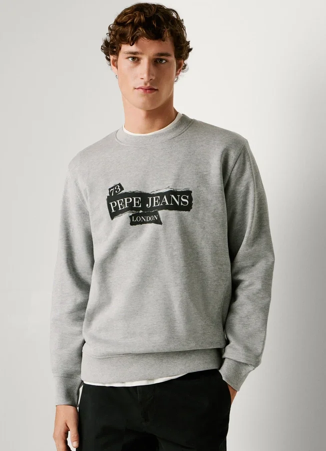 Sweatshirt mit Rundhalsausschnitt und normaler Passform Sweatshirt mit Rundhalsausschnitt und normaler Passform