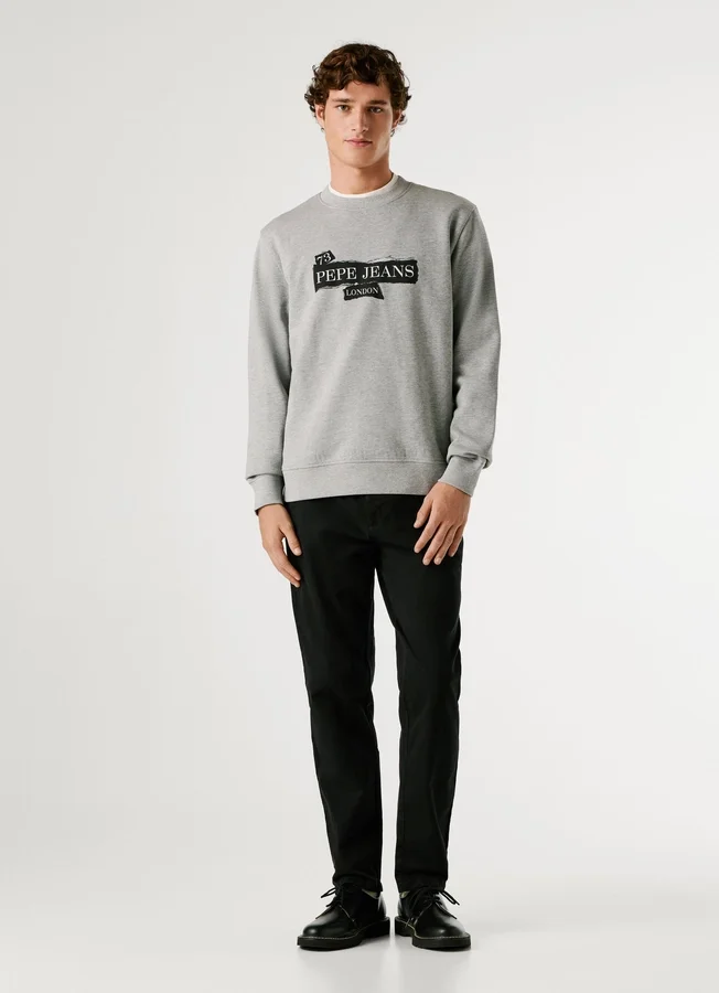 Sweatshirt mit Rundhalsausschnitt und normaler Passform Sweatshirt mit Rundhalsausschnitt und normaler Passform