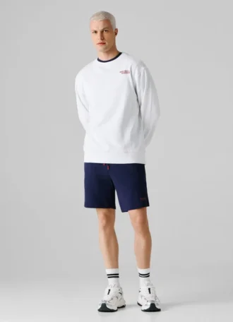 Sweatshirt mit Rundhalsausschnitt und normaler Passform
