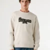 Sweatshirt mit Rundhalsausschnitt und normaler Passform Sweatshirt mit Rundhalsausschnitt und normaler Passform