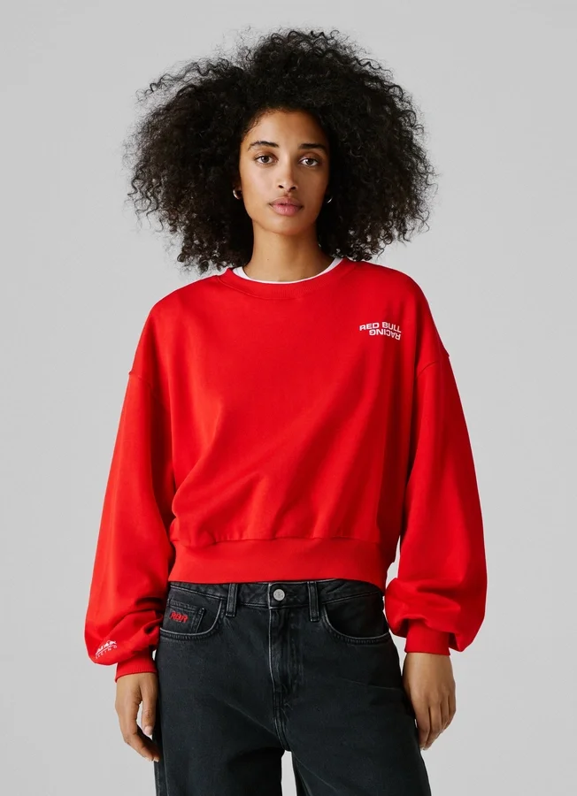 Sweatshirt mit Rundhalsausschnitt und normaler Passform Sweatshirt mit Rundhalsausschnitt und normaler Passform